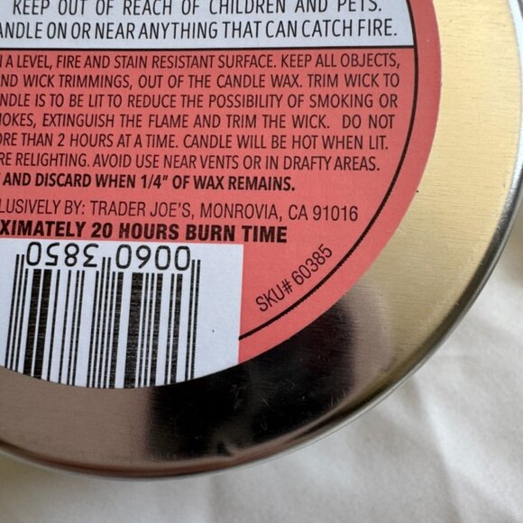 NWT, Trader Joe's Grapefruit Scented Coconut-Soy Wax Candle, 5.7 Ounces - Picture 9 of 14